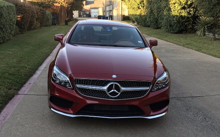 Zbiórka Mercedes CLS 550 - zdjęcie główne