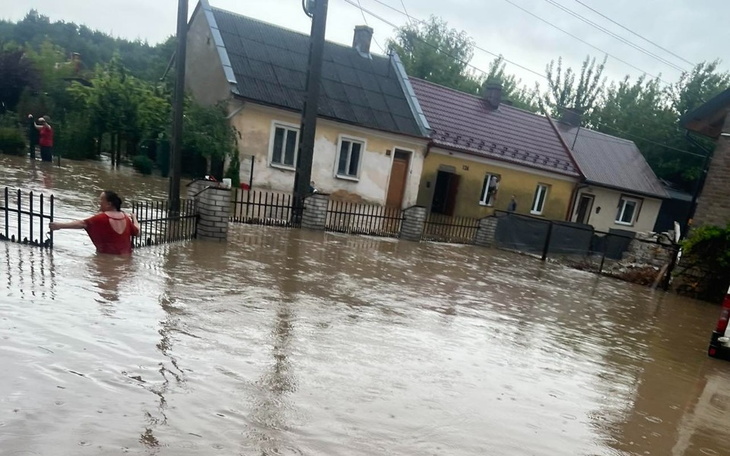 Zbiórka Pomoc po potopie - Ćmielów - zdjęcie główne