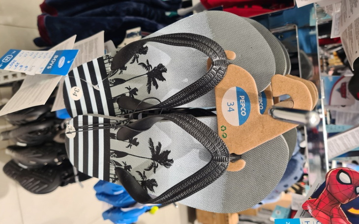 Zbiórka Akcja Klapki/Japonki dla Ukrainy - zdjęcie główne