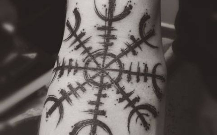 Zbiórka Pierwszy urodzinowy tatuaż - zdjęcie główne