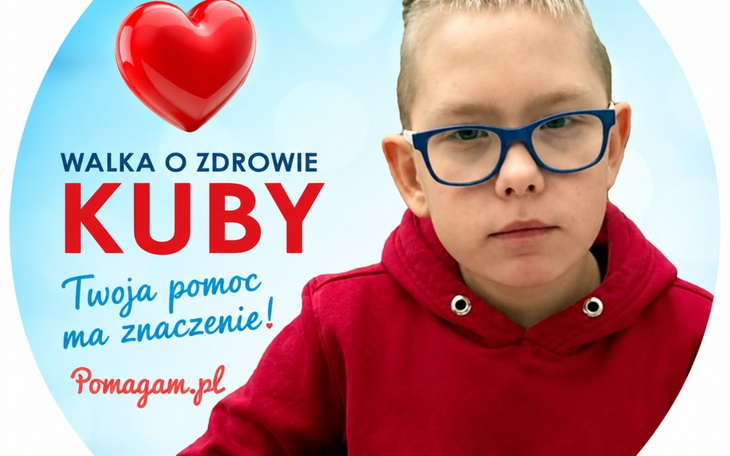 Chłopiec z okularami promujący zbiórkę na leczenie.