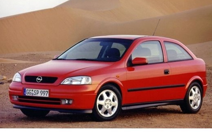 Zbiórka Opel Astra 1.6 LPG Benzyna - zdjęcie główne