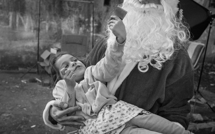 Zbiórka Mikołaj dla romskich dzieci - zdjęcie główne