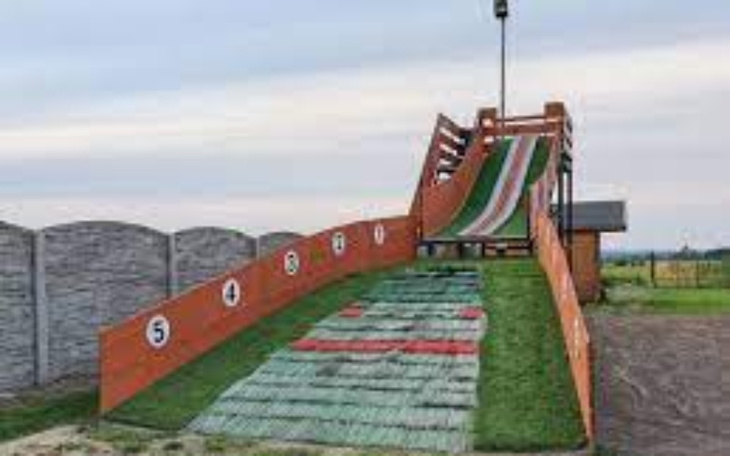 Zbiórka Skocznia narciarska - zdjęcie główne