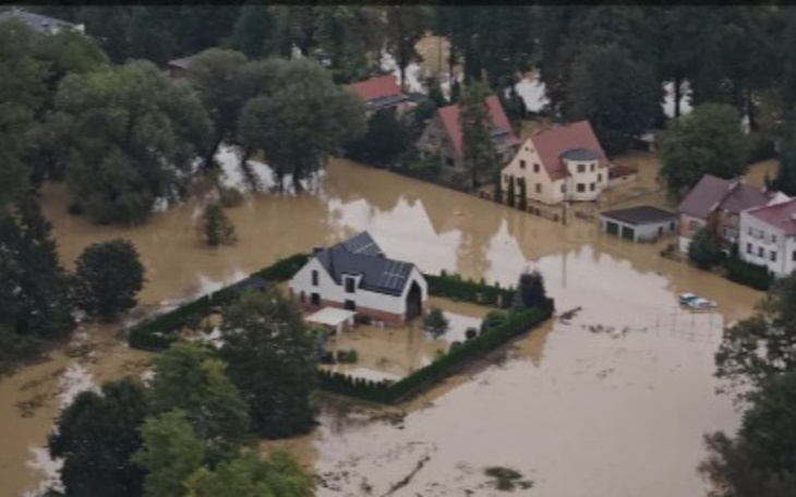 Zbiórka Pomoc dla powodzian AHP - zdjęcie główne