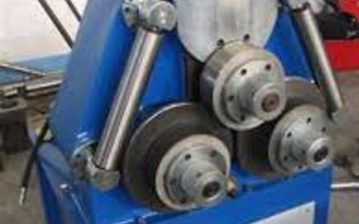 Zbiórka Zbieram na giętarkę do rur - zdjęcie główne