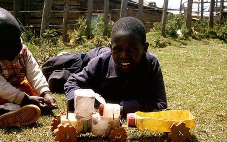 Zbiórka Pomoc biednym dzieciom - zdjęcie główne