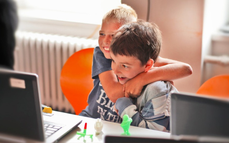 Zbiórka Cyfrowe warsztaty dla dzieci - zdjęcie główne