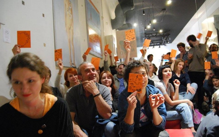 Zbiórka Warszawa Czyta "Panią Stefę" - zdjęcie główne