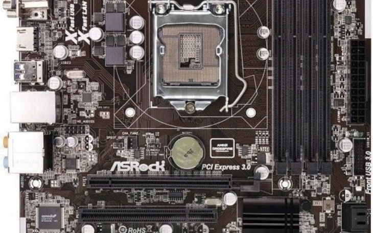 Zbiórka Płyta główna do komputera - zdjęcie główne