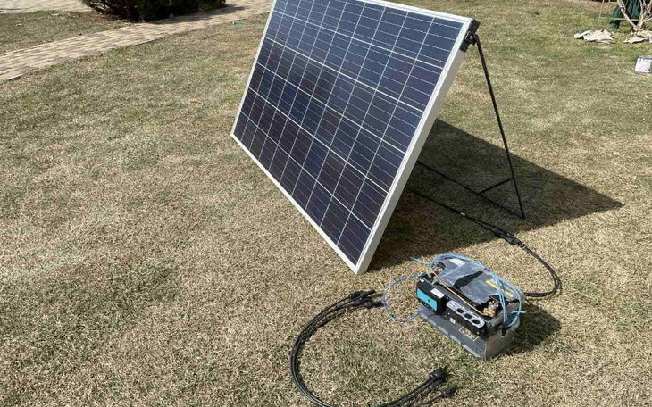 Zbiórka Partia elektrowni słonecznych - zdjęcie główne