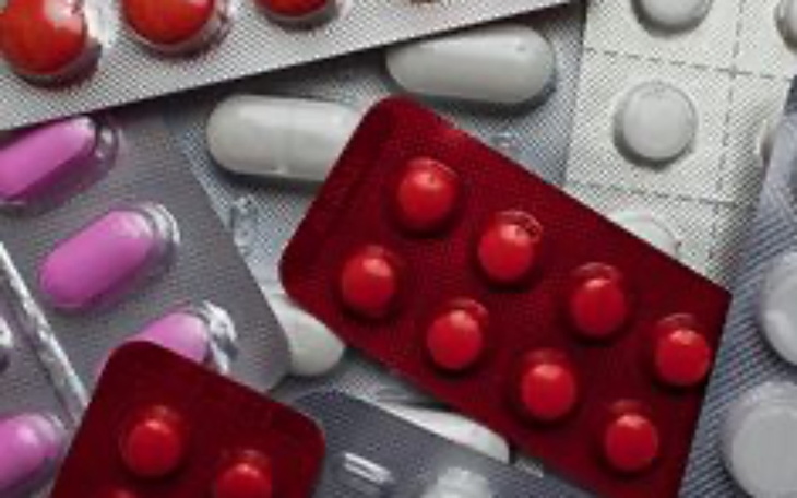 Zbiórka pomóż mi zebrać pieniądze na lek - zdjęcie główne