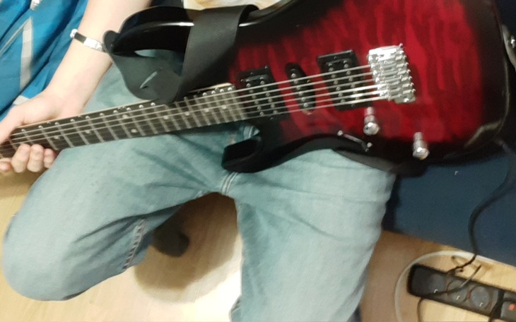 Zbiórka Zbieram na lekcje gry na gitarze - zdjęcie główne