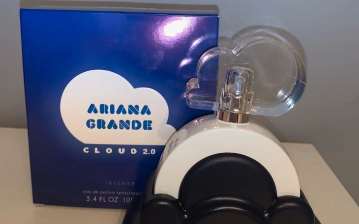 Zbiórka Na perfumy ariany grandeee - zdjęcie główne