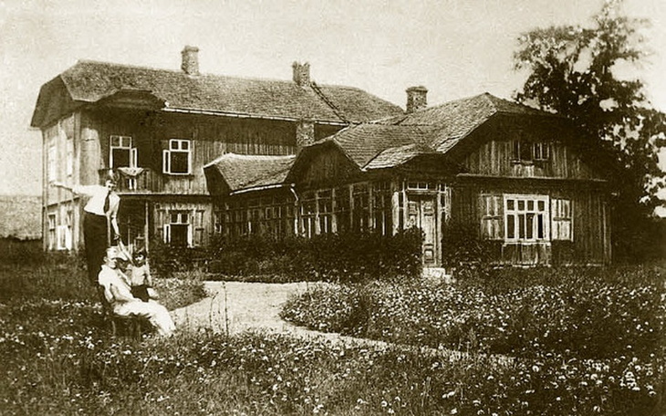 Zbiórka Tuchowicz Dzieje parafii i osady - zdjęcie główne