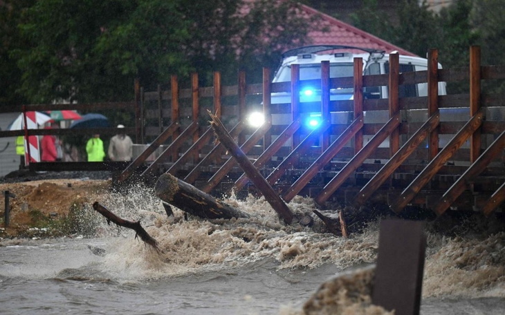 Zbiórka POWÓDŹ 24 Pietrzykowice pomagają - zdjęcie główne