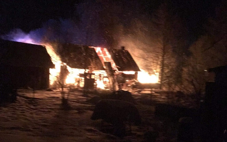 Zbiórka Na pomoc po pożarze Pomagajmy - zdjęcie główne