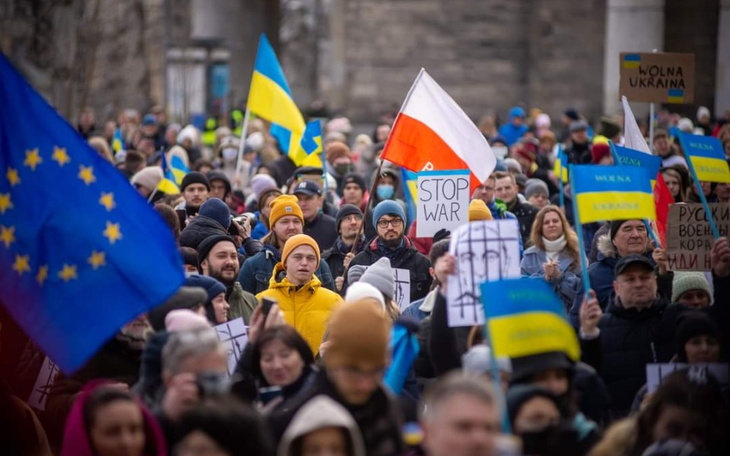 Zbiórka Pomoc dla Ukrainy dla ludzi i zw - zdjęcie główne