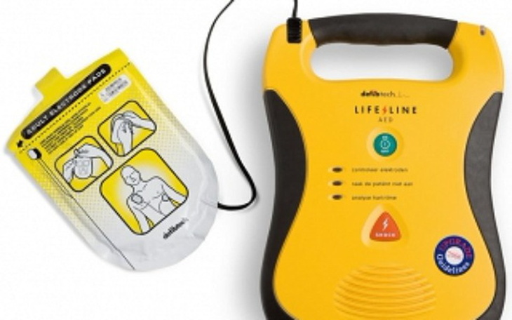 Zbiórka Defibrylator AED i torba PSP R1 - zdjęcie główne