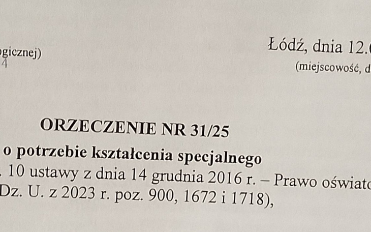 Dokument z orzeczeniem o potrzebie kształcenia specjalnego.