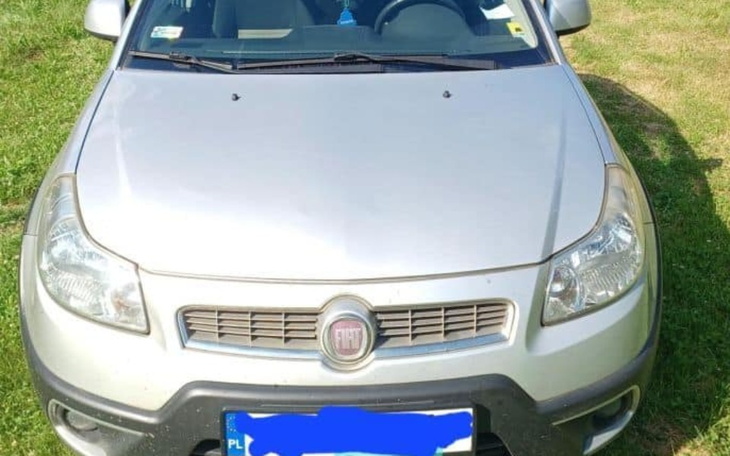 Zbiórka Remont samochodu silnika - zdjęcie główne