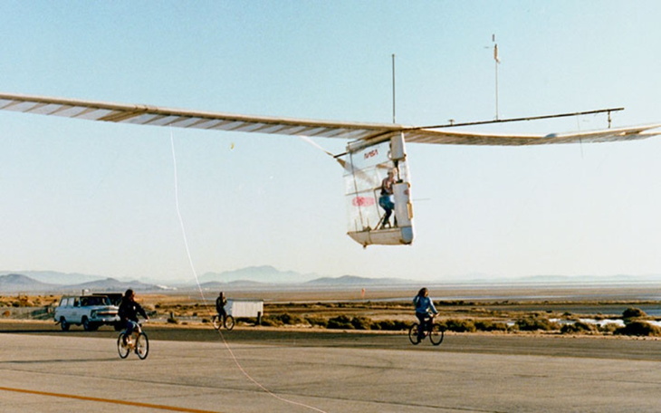 Zbiórka Samolot na pedały - zdjęcie główne