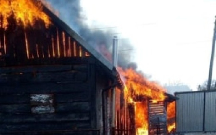 Zbiórka Pożar ZNISZCZYŁ ich dom - zdjęcie główne