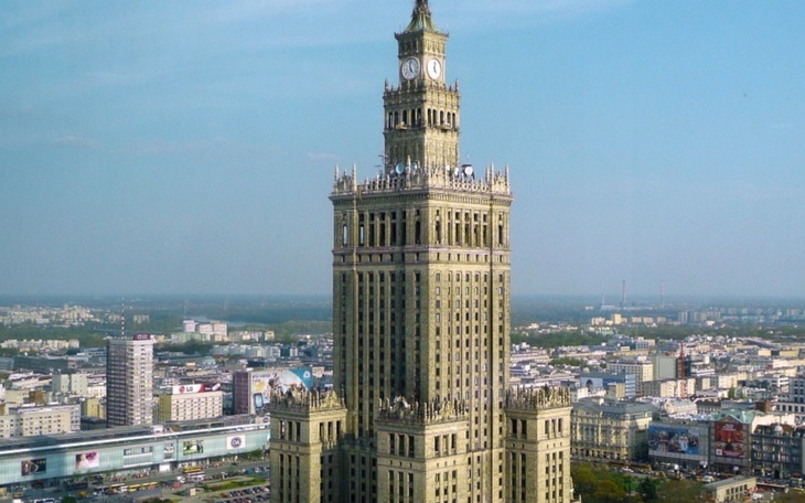 Widok na Pałac Kultury i Nauki w Warszawie.