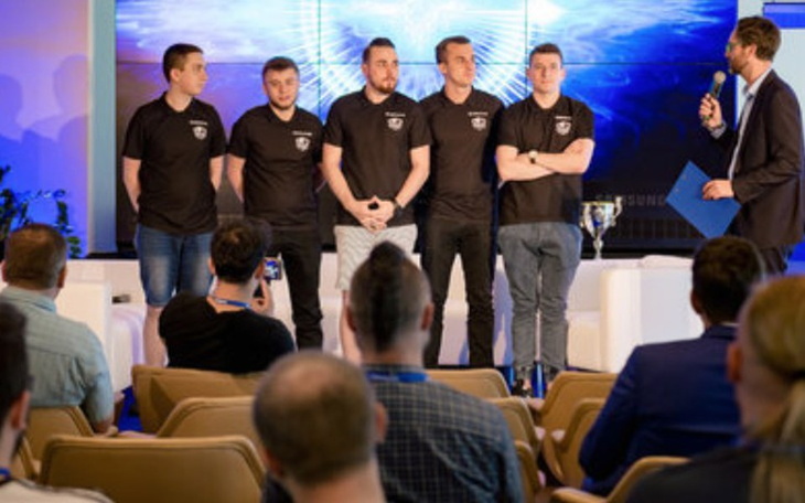 Zbiórka Drużyna esportowa - zdjęcie główne