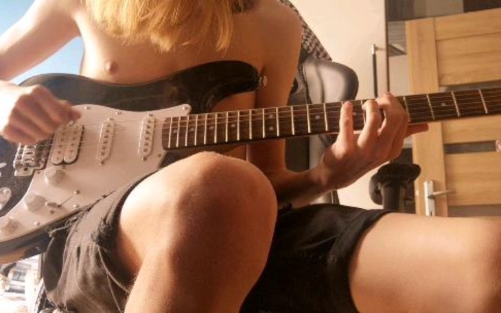 Zbiórka Ebow dla szatana - zdjęcie główne