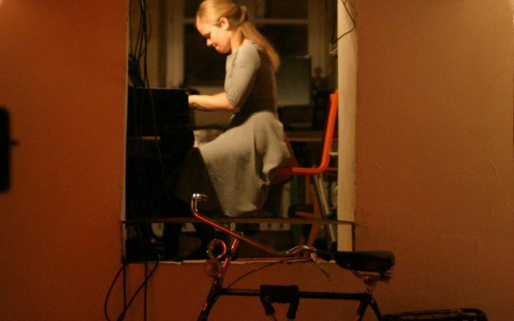 Zbiórka Nastroić pianino do pracy w domu - zdjęcie główne