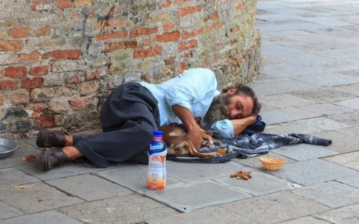 Zbiórka Kanapki dla osób bezdomnych - zdjęcie główne