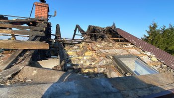 Zbiórka Dach spłonął nad 7-osob. rodziną - miniaturka zdjęcia