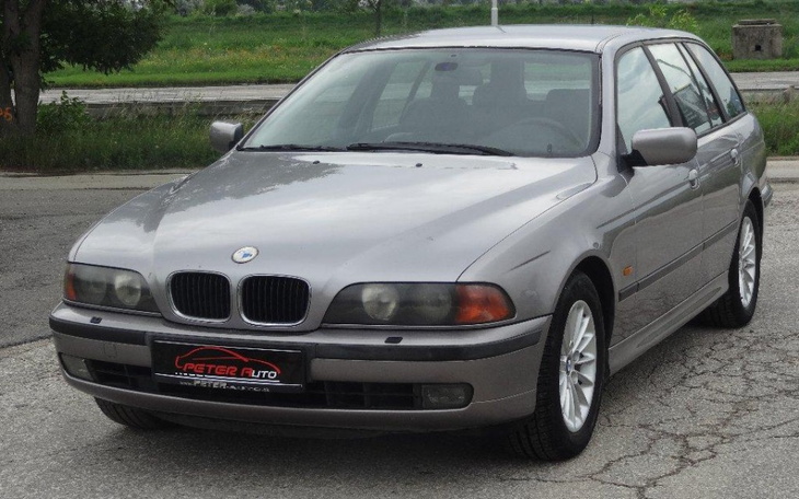 Zbiórka Pierwszy własny projekt samochod - zdjęcie główne