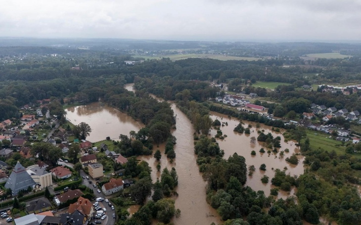 Zbiórka wspieramy powodzian z OVB - zdjęcie główne