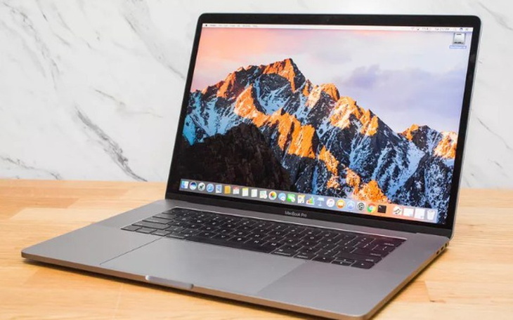 Zbiórka MacBook dla biednego studenta - zdjęcie główne