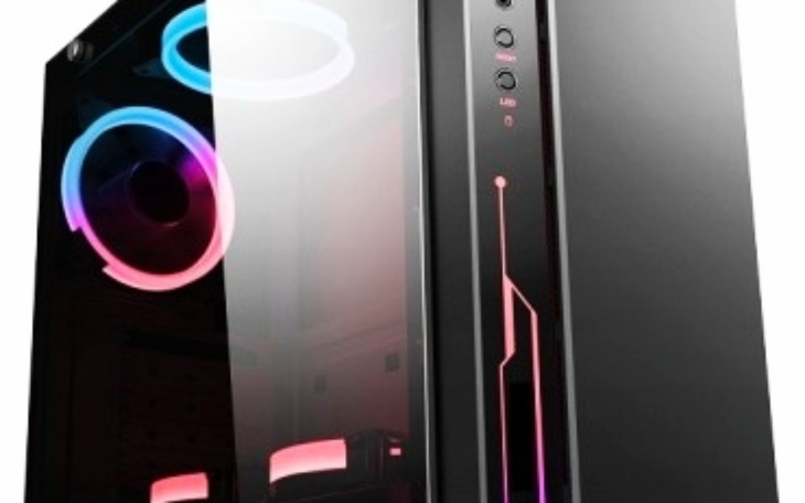 Obudowa komputera z podświetleniem RGB.