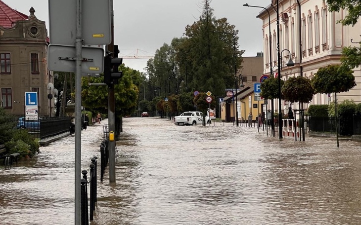 Zbiórka Pomoc dla zalanego SKOCZKOWA - zdjęcie główne