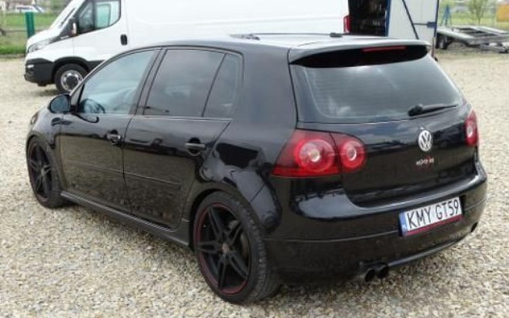 Zbiórka Na golfa V - zdjęcie główne