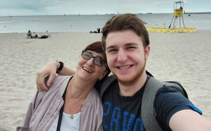 Zbiórka Uwaga w sieci na spłatę oszustwa - zdjęcie główne