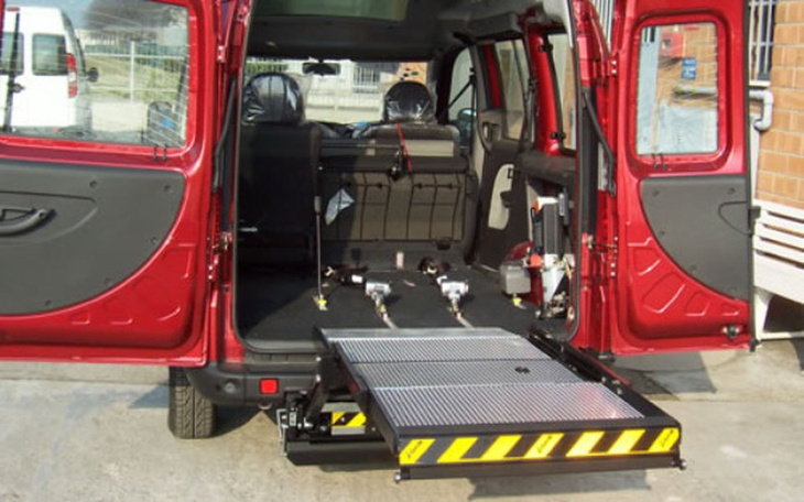 Zbiórka Samochód z windą - zdjęcie główne