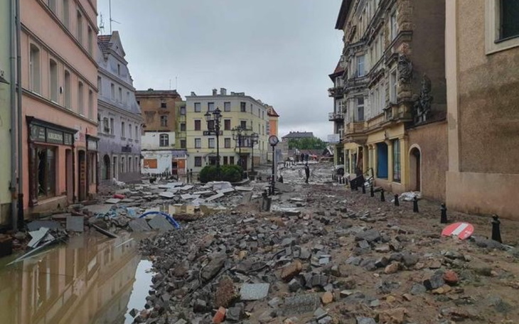 Zbiórka Szkoły w Kłodzku - zdjęcie główne