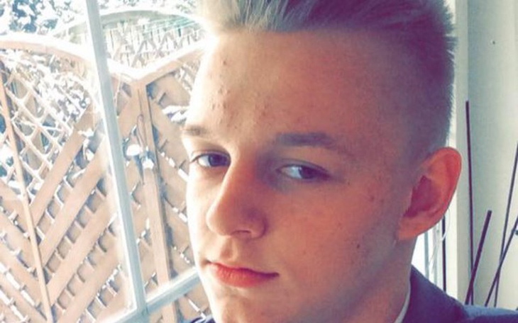 Zbiórka Zbiórka na laptopa mojego brata. - zdjęcie główne