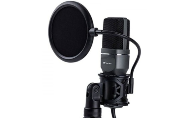 Zbiórka Na mikrofonnn - zdjęcie główne