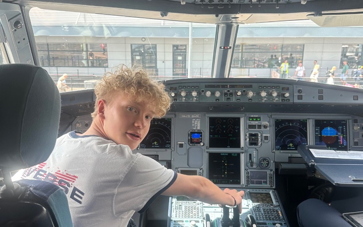 Zbiórka Aparat Obiektyw Canon RP - zdjęcie główne