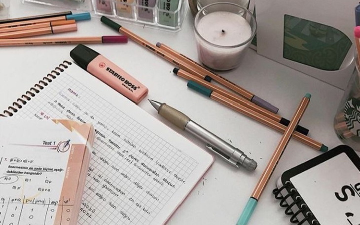 Zbiórka Opłata za studia ekonomiczne - zdjęcie główne