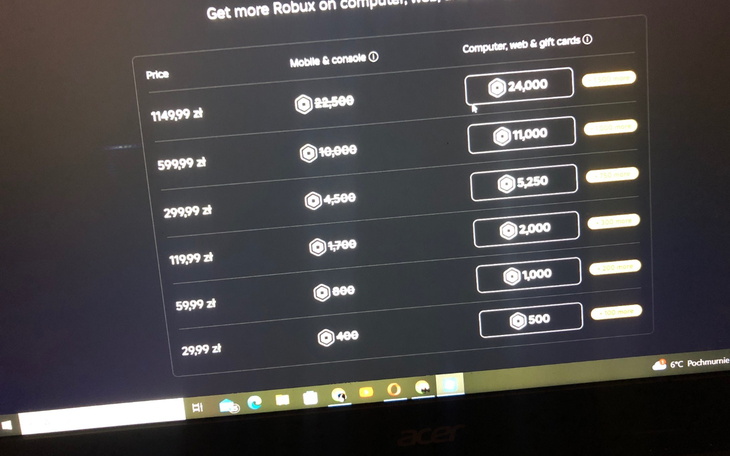 Zrzut ekranu z cenami kart podarunkowych Robux.
