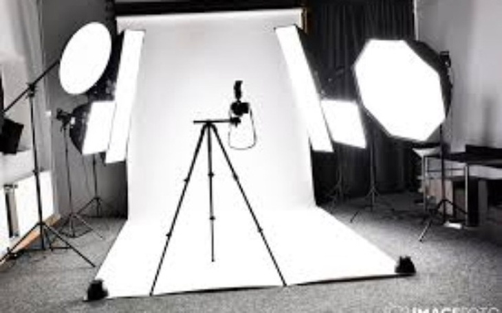 Zbiórka zdobycie studia fotograficznego - zdjęcie główne