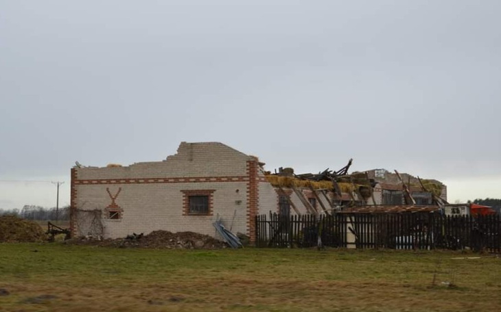 Zbiórka Odbudowa 2 domów i budynków gosp - zdjęcie główne