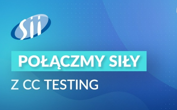 Kotek w obroży po operacji, z opatrunkiem na łapie.